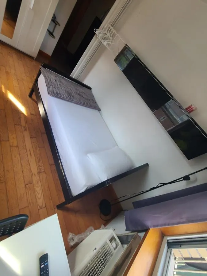 Single Bed Space For Traveler Nova Iorque Quarto em Acomodações Particulares